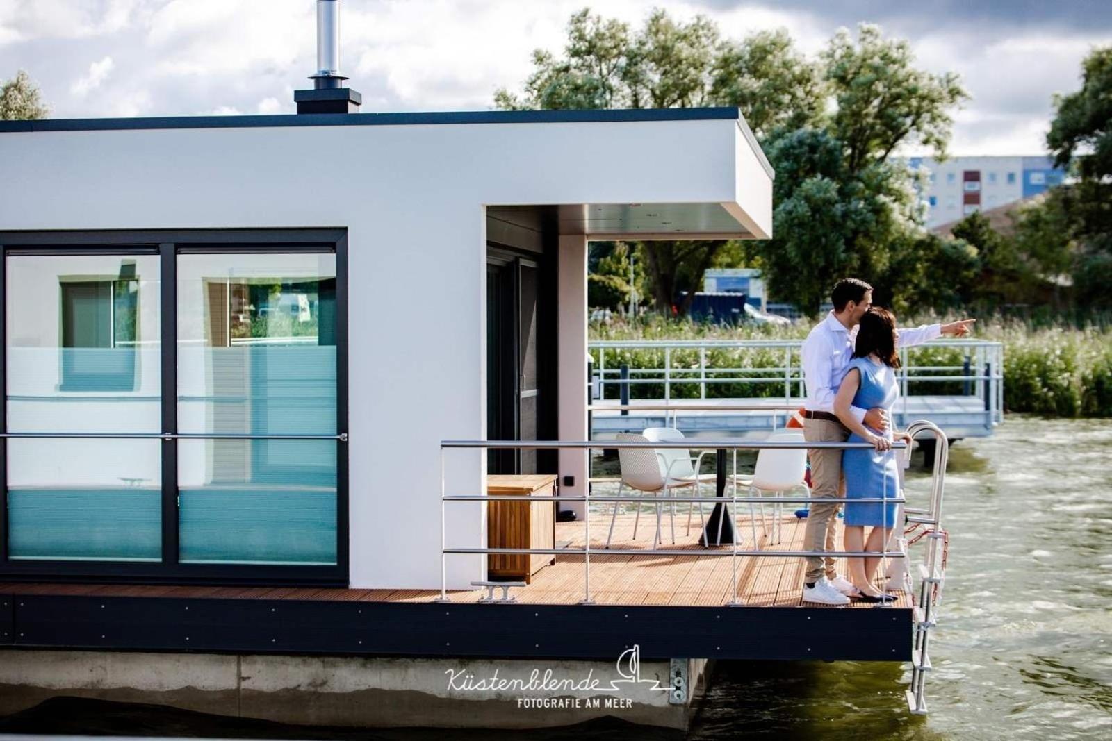 Hotel Hausboot Kranichnest Ribnitz-Damgarten Exterior foto